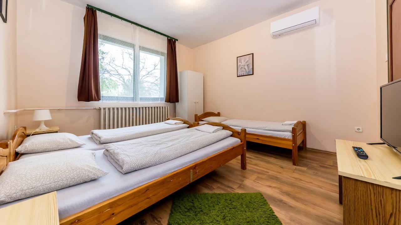 Csillagtura Panzio Bed & Breakfast Eğri Dış mekan fotoğraf