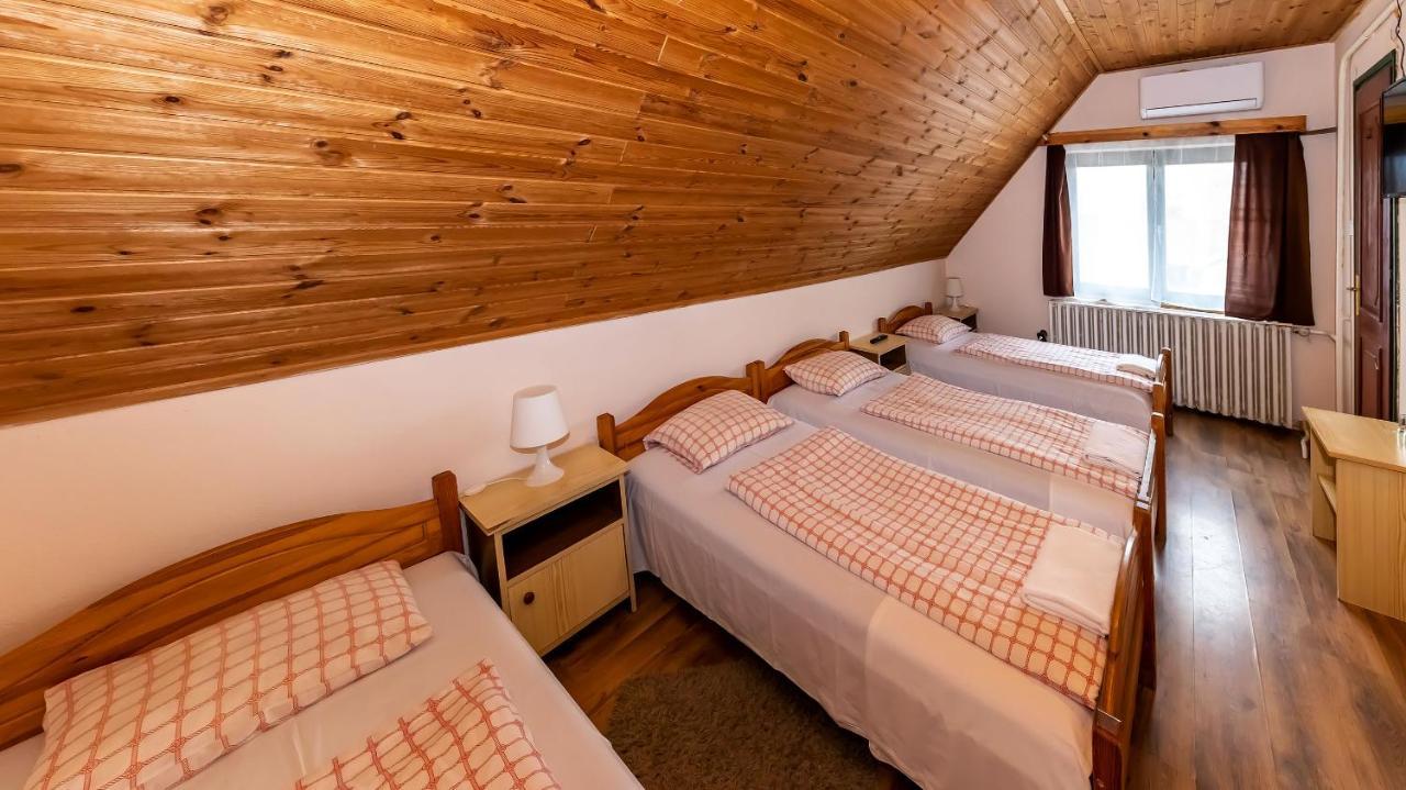 Csillagtura Panzio Bed & Breakfast Eğri Dış mekan fotoğraf